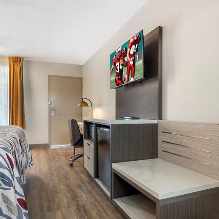 Red Roof Inn דון מראה חיצוני תמונה