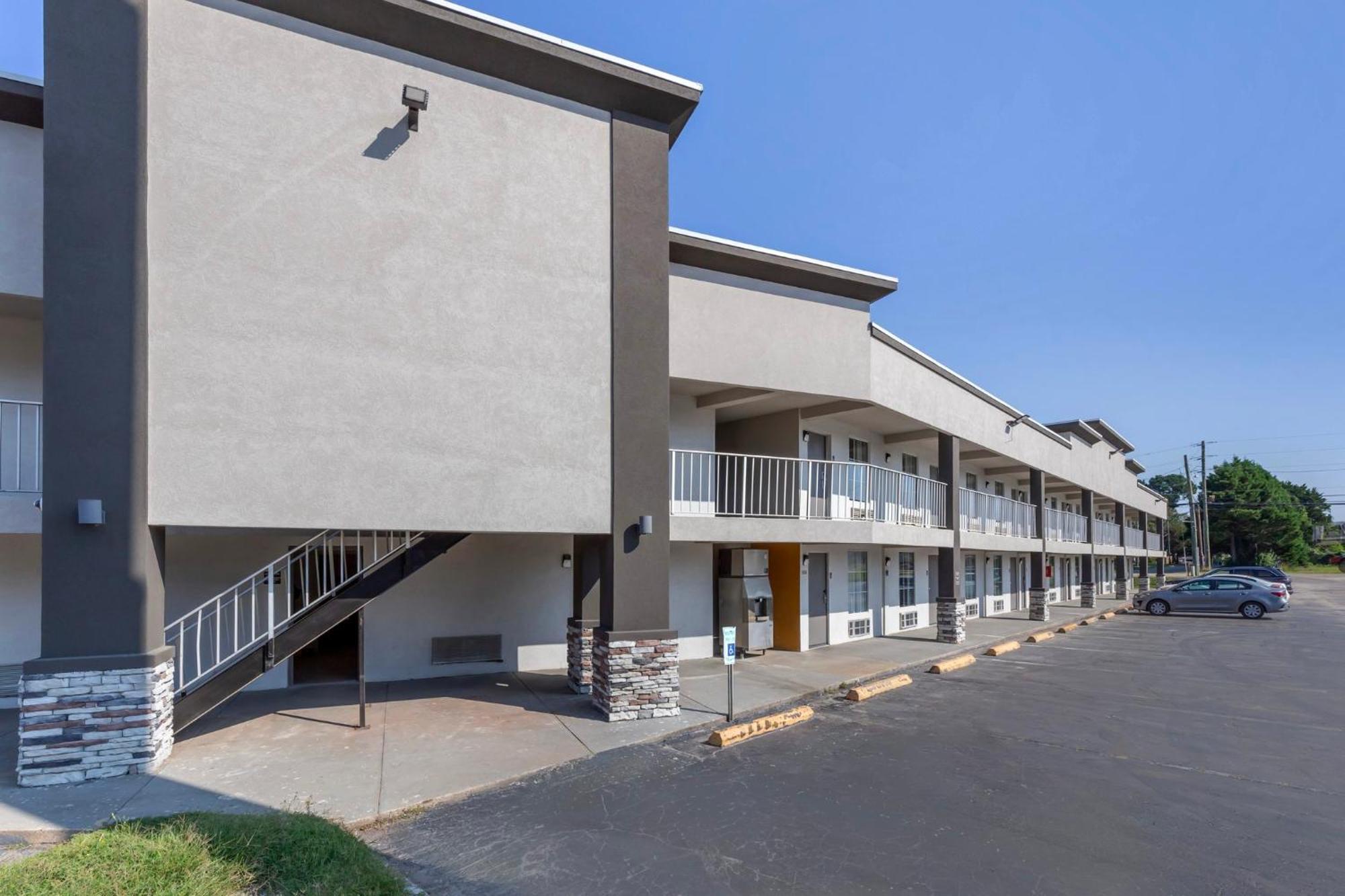 Red Roof Inn דון מראה חיצוני תמונה